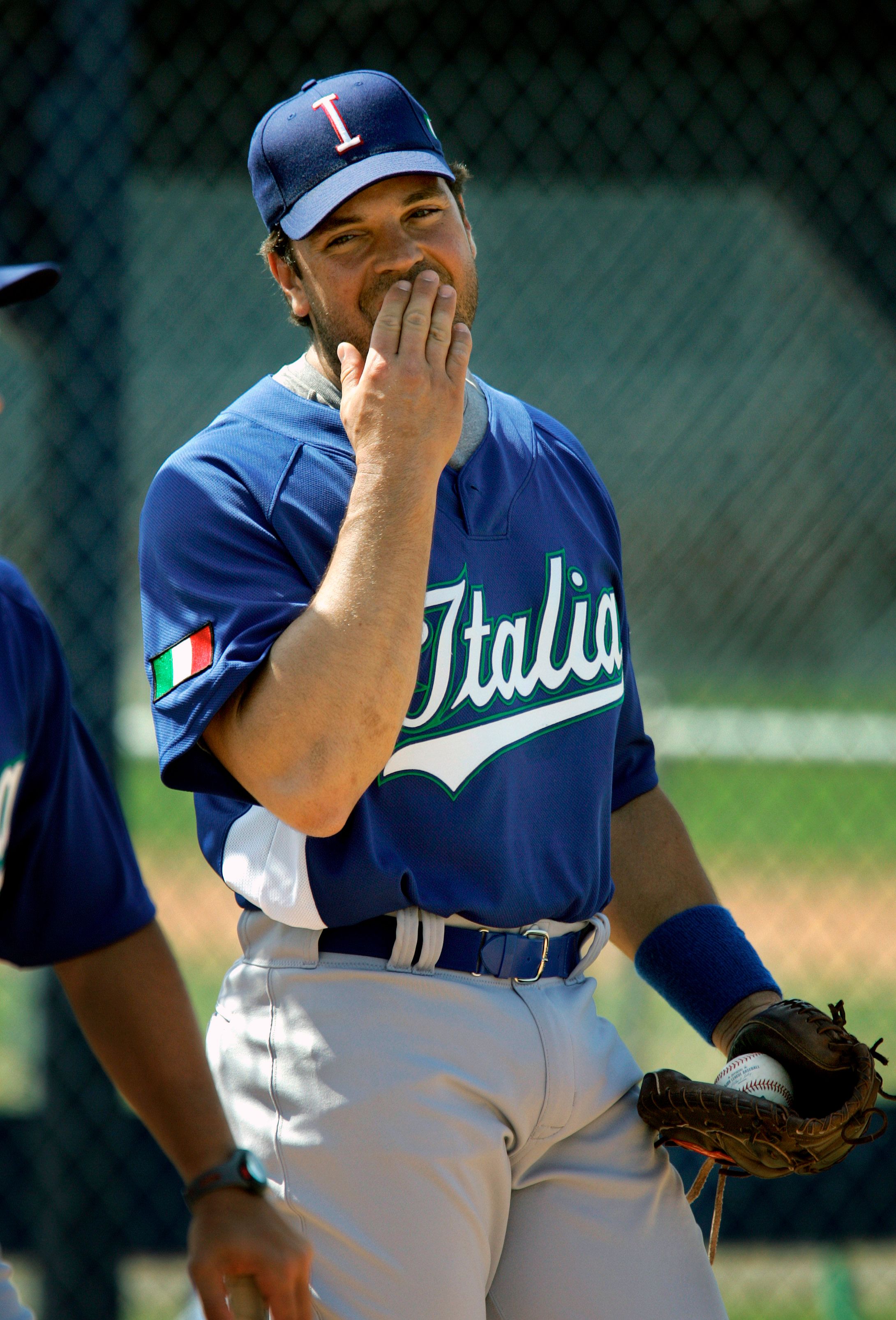 italian baseball glove