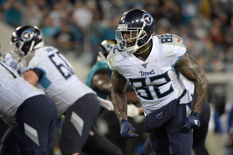 Titans place tight end Delanie Walker on injured reserve