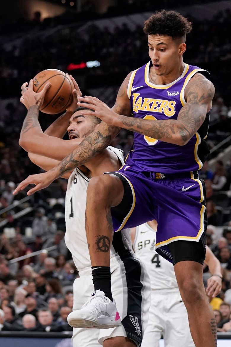 Anthony Davis, LeBron James lead 4th-quarter charge as the Lakers