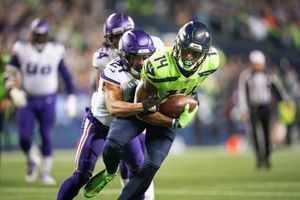 Seahawks hold off Vikings on Monday Night Football, take over