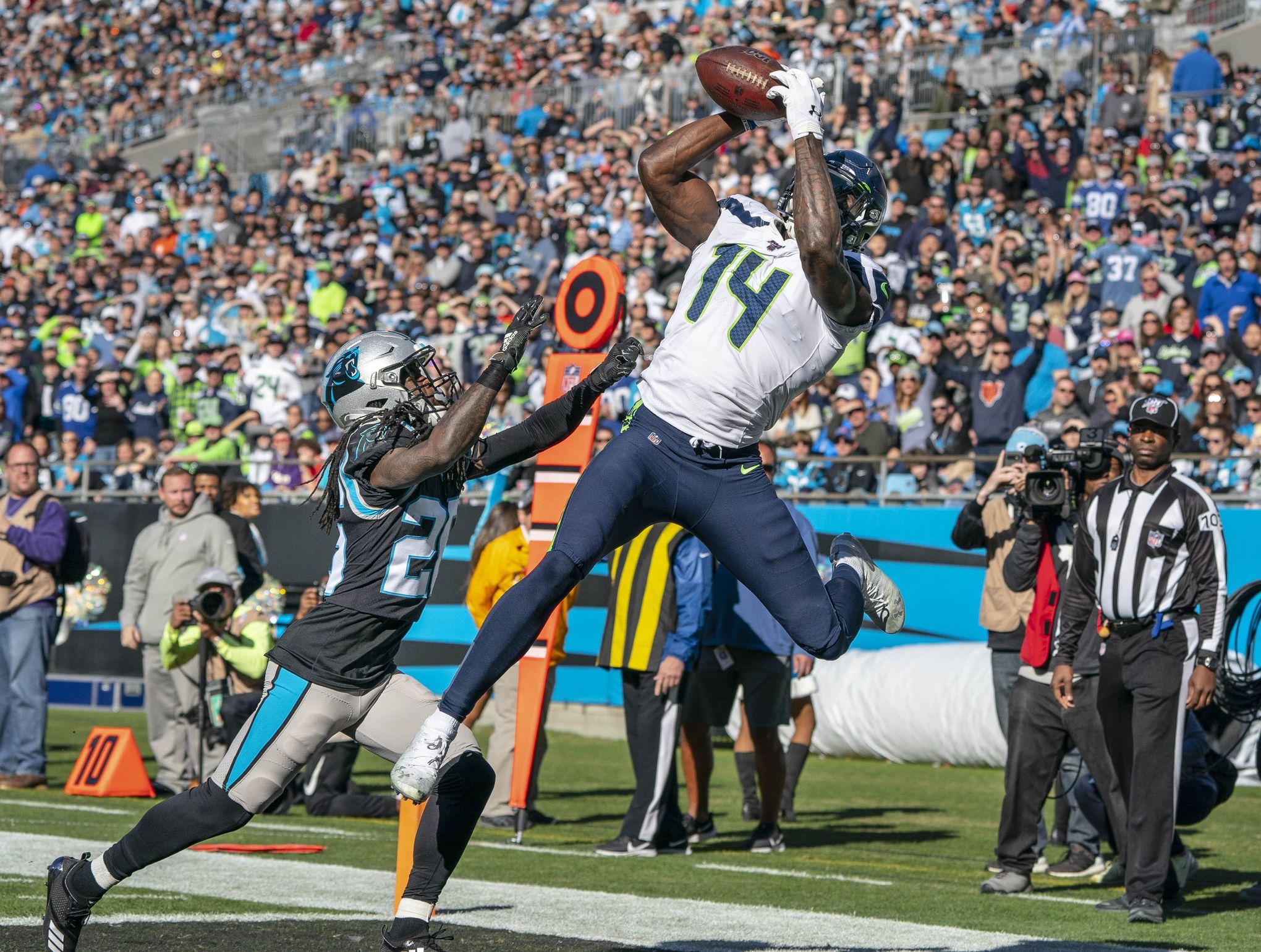 What to watch for when Seahawks play Panthers in Week 14 — plus Bob  Condotta's prediction