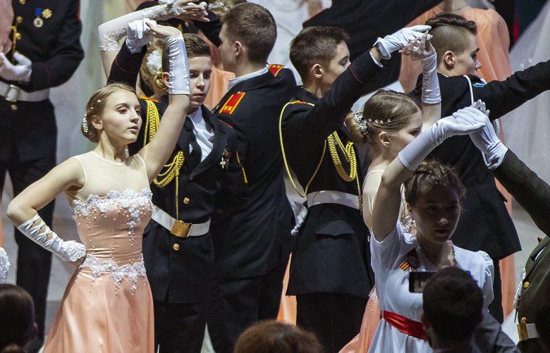 AP Photos: Cadet ball revives imperial Russia’s splendor | The Seattle ...