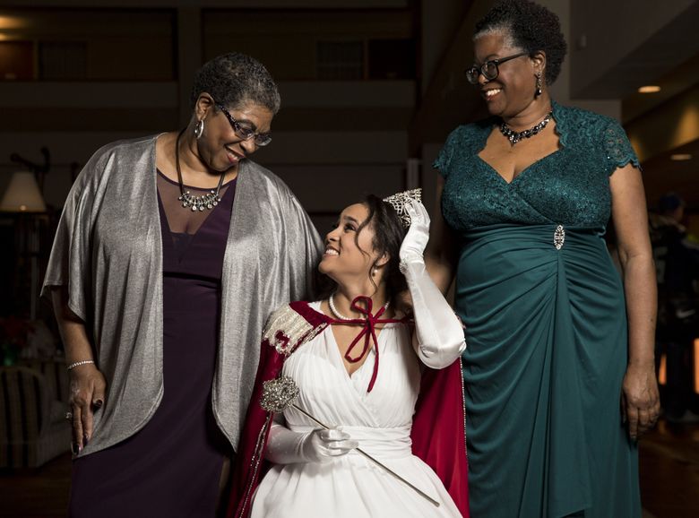 This is Black girl magic': Washington Rhinestone Club honors legacy,  academically minded debutantes at annual ball