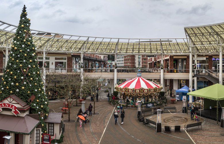Redmond Wa Entertainment Christmas 2022 Redmond Town Center Sells For $192 Million | The Seattle Times