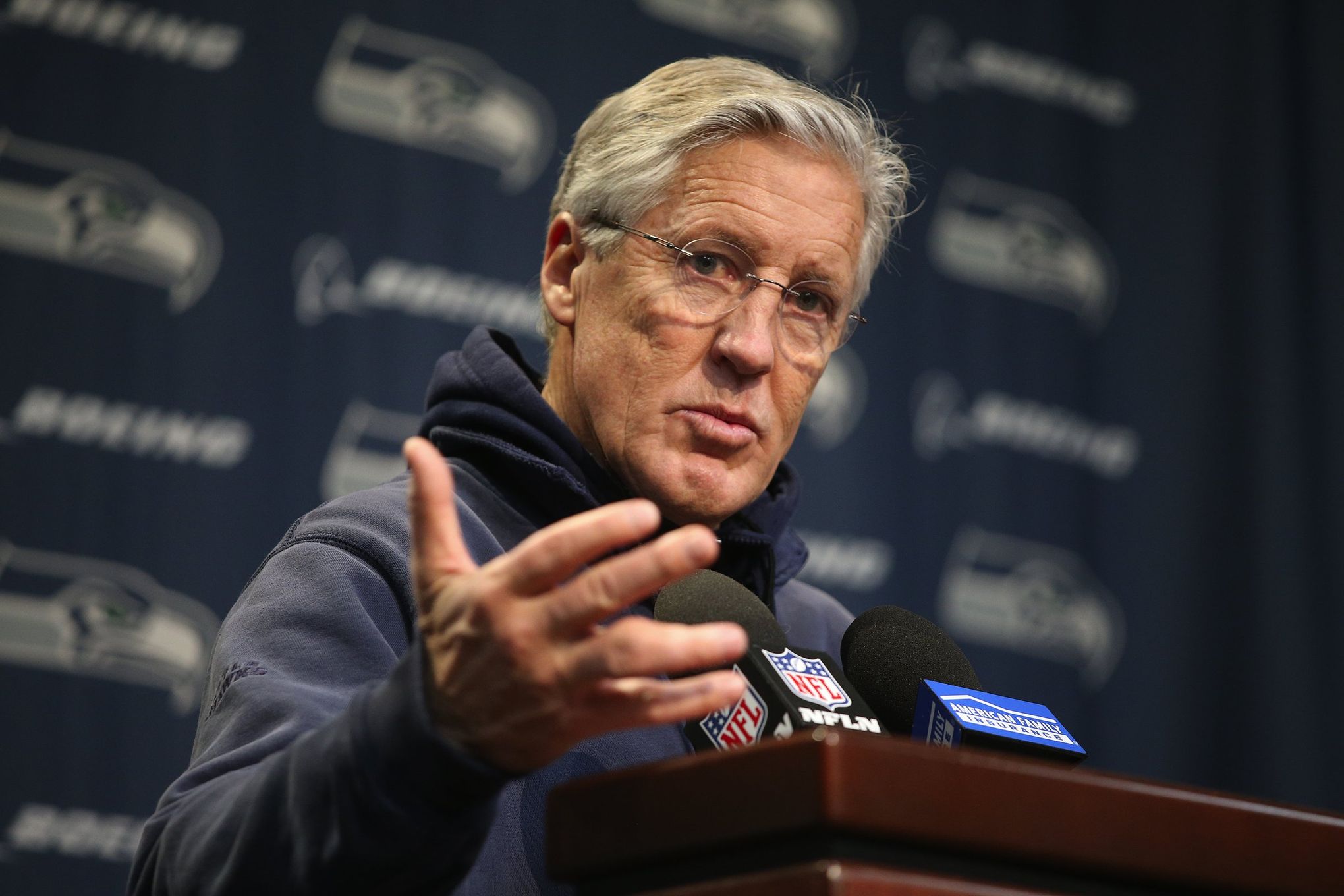 Seahawks' Pete Carroll roasted after NFL-Marshawn Lynch poll