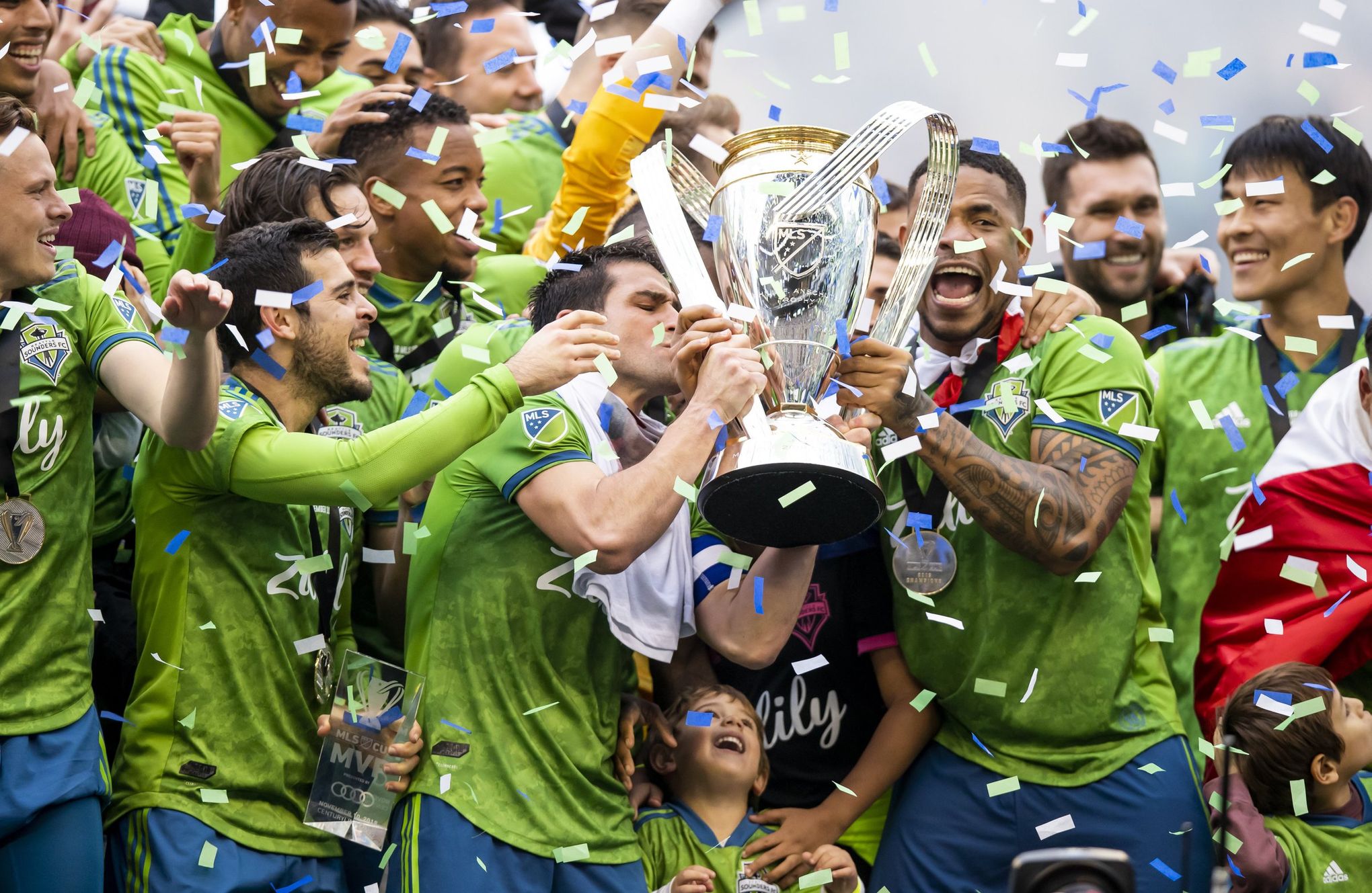 Seattle Sounders release photos of 2019 MLS Cup championship rings