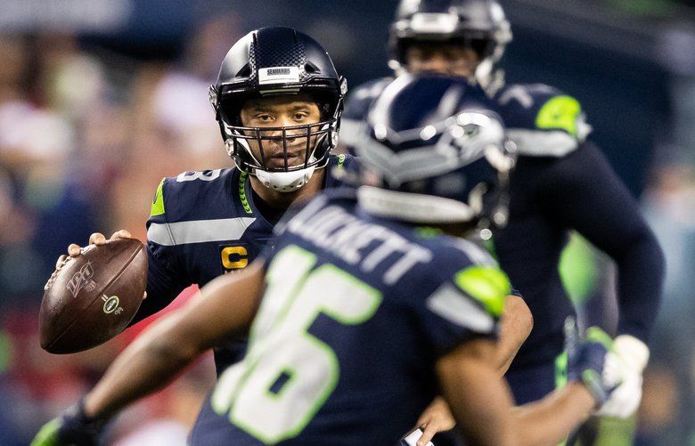 Fresh off the couch,' Marshawn Lynch gives Seahawks emotional boost in  heartbreaking loss to 49ers