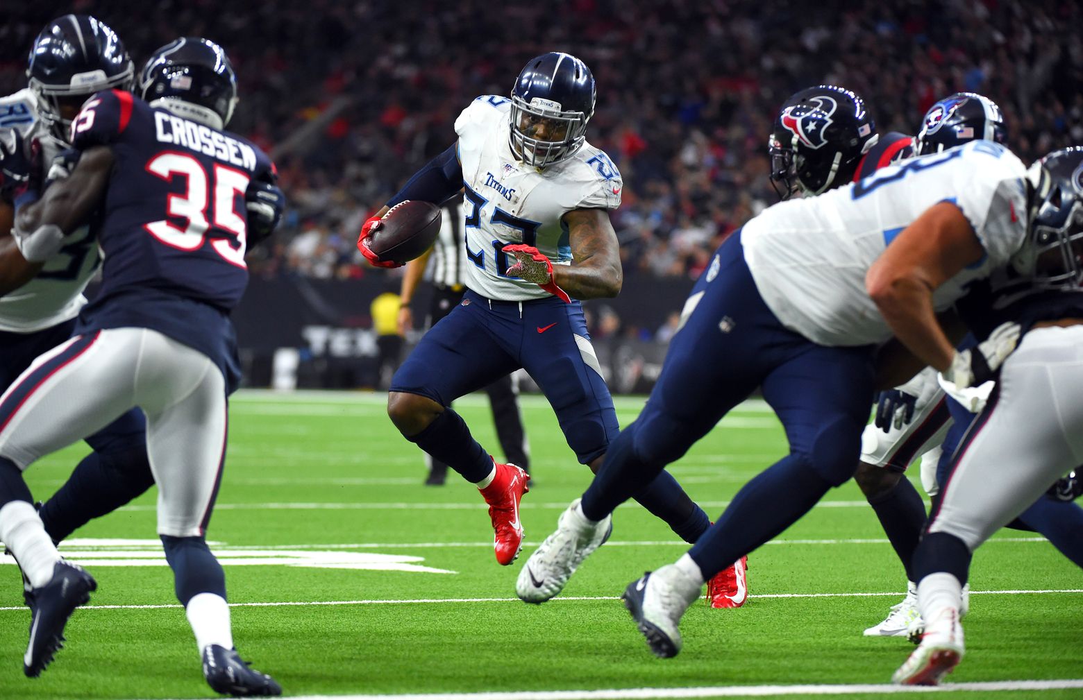 NFL: Titans clinch playoff spot with win over Texans