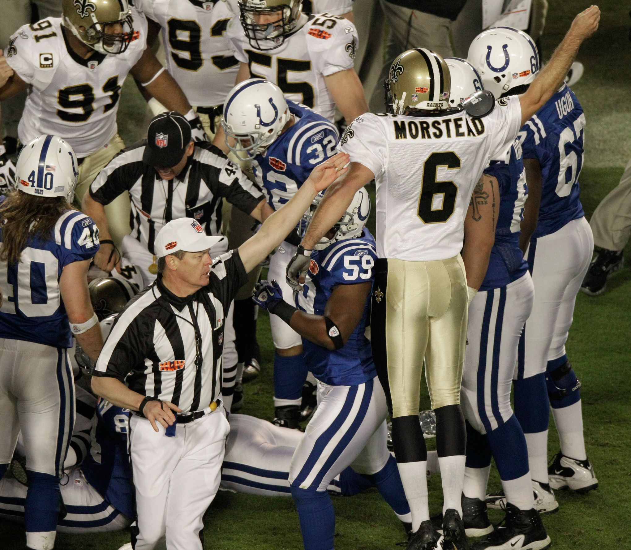 Tracy Porter's interception of Peyton Manning seals Saints' win over Colts  in Super Bowl 