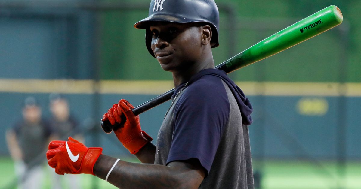 AP source: Gregorius, Phillies agree to $14M, 1-year deal