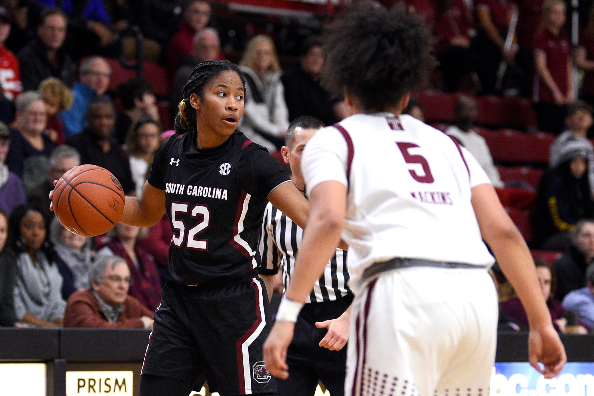 No. 6 South Carolina holds off Temple 78-71