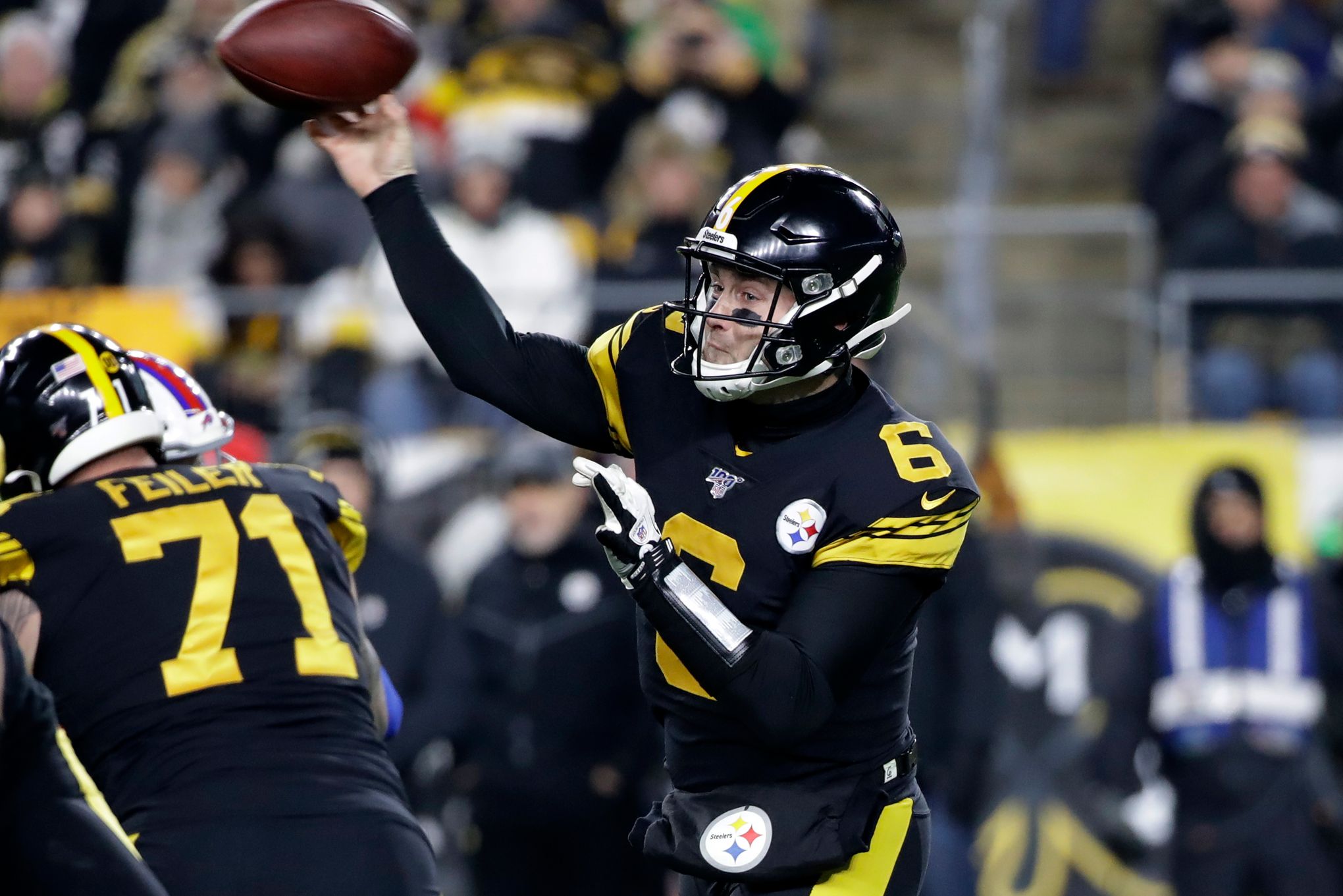 Tomlin says Hodges will start at QB against Jets