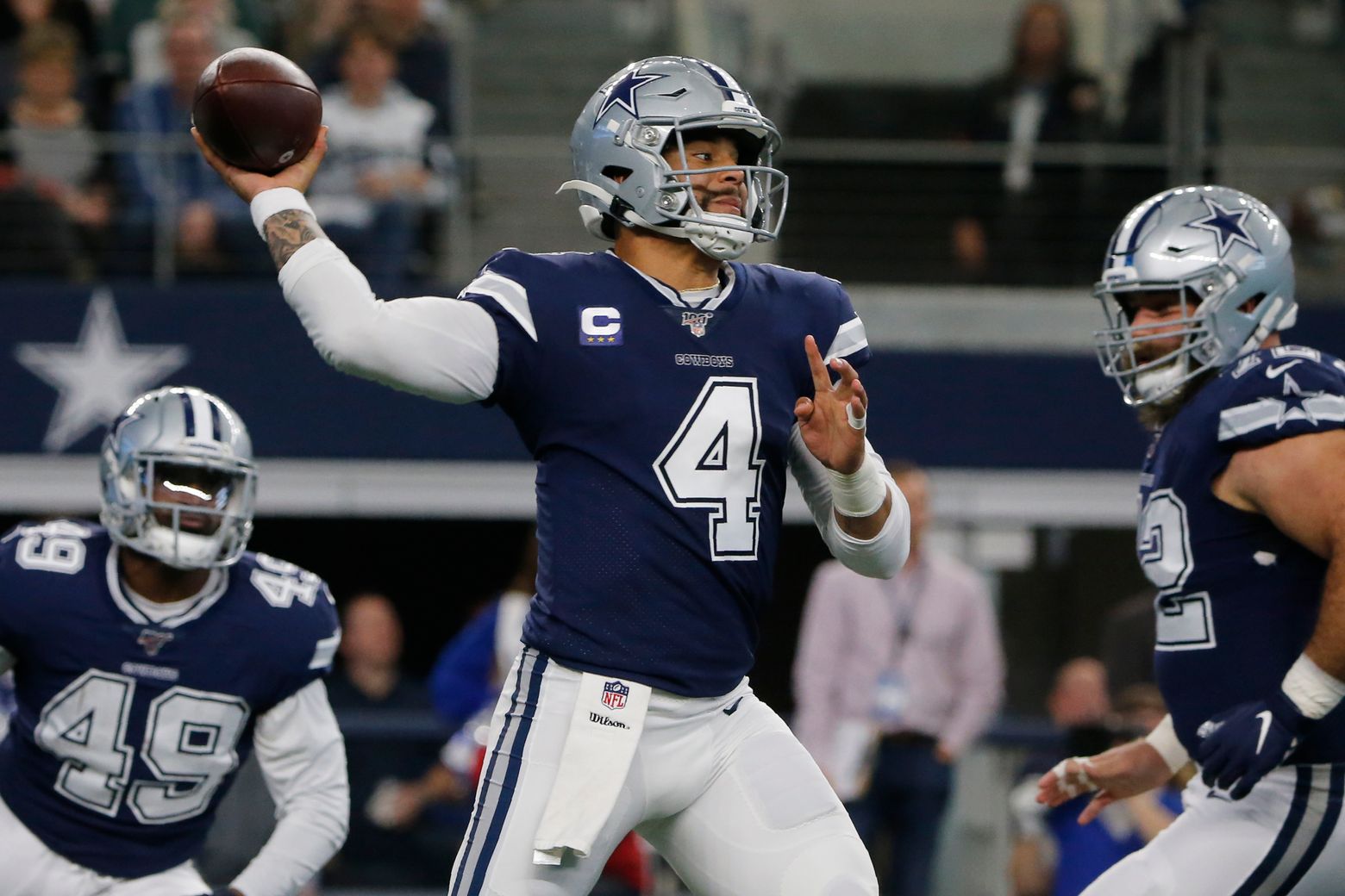 Cowboys QB Dak Prescott has a shoulder injury