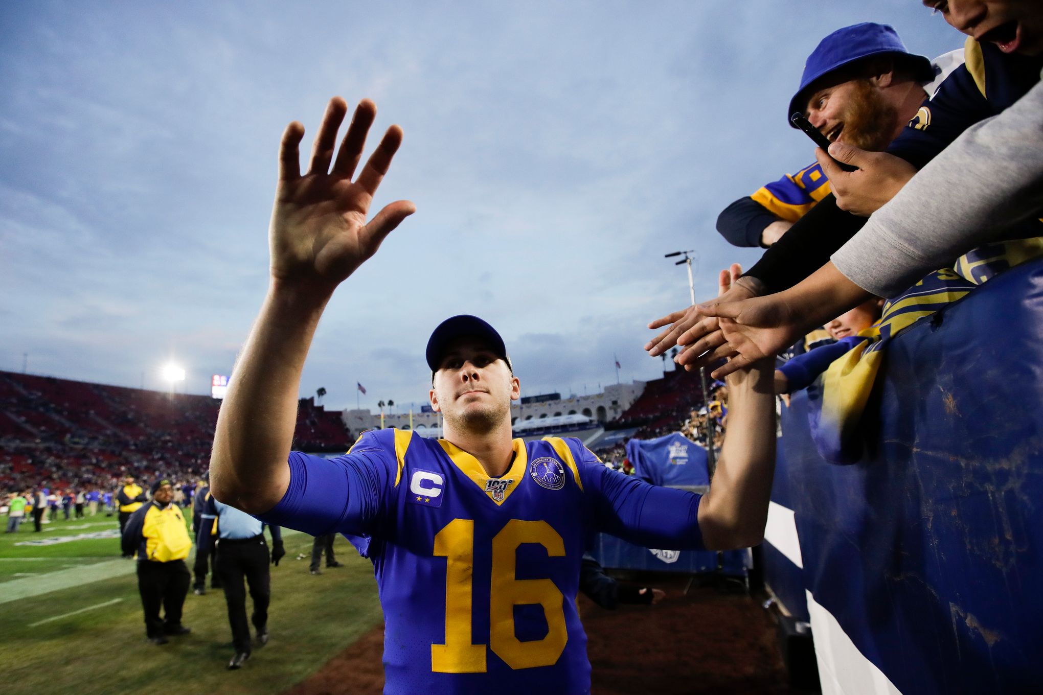 Super Bowl torch passed from Inglewood to Arizona