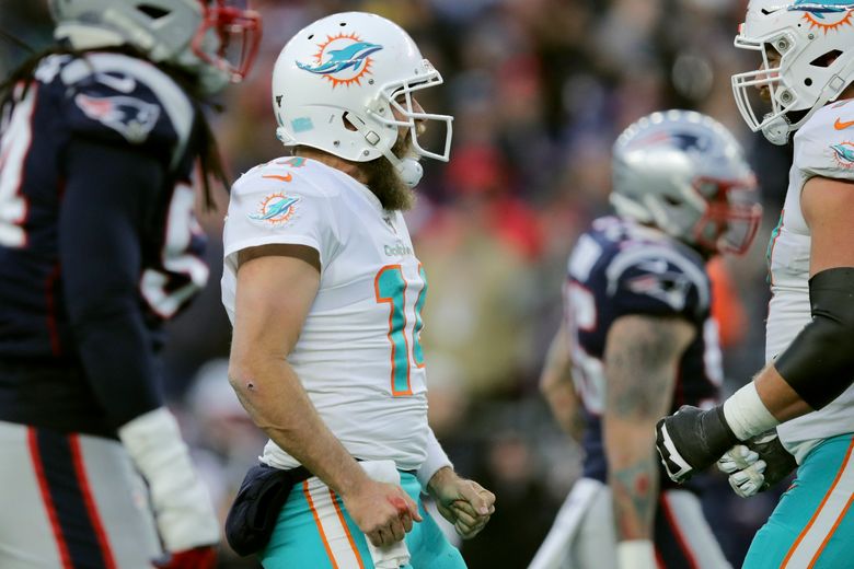 Brady throws for 3 scores to help Pats beat Miami 35-14