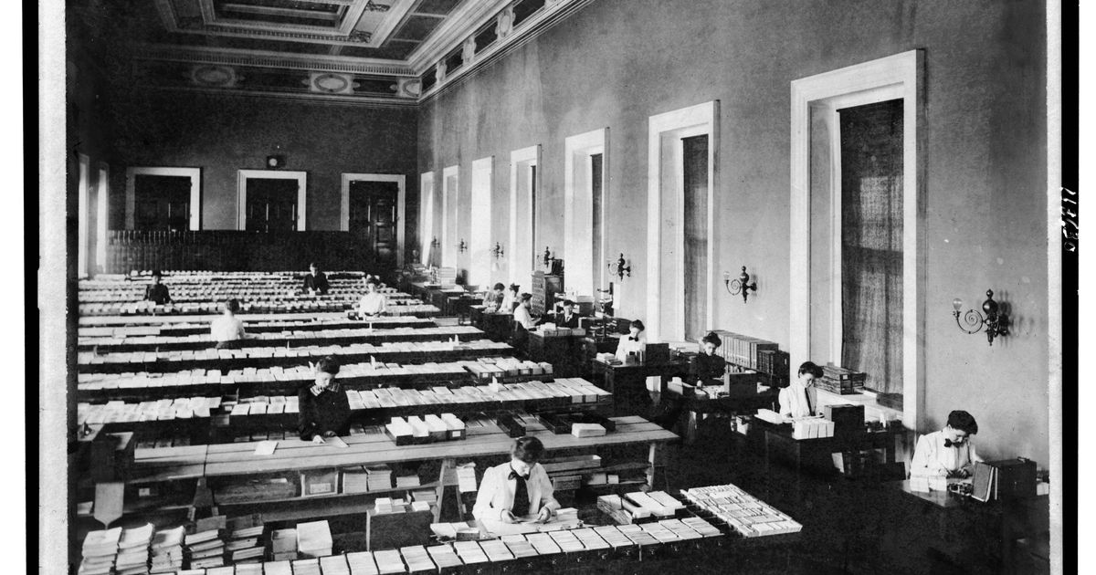 Coalition of book lovers rushes to save University of Virginia’s 4