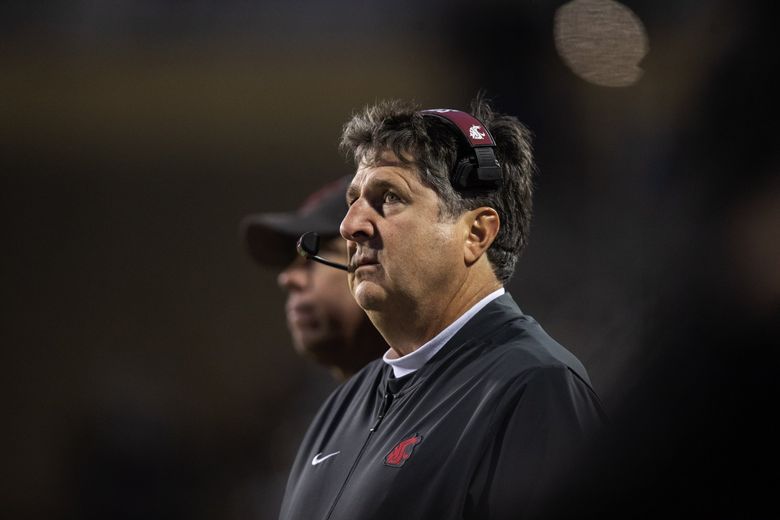 Washington State Cougars honor the late coach Leach with national upset  over 19th ranked Wisconsin at Gesa field