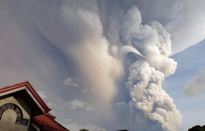 Volcano Erupts Near Manila; Villagers Flee, Airports Shut | The Seattle ...