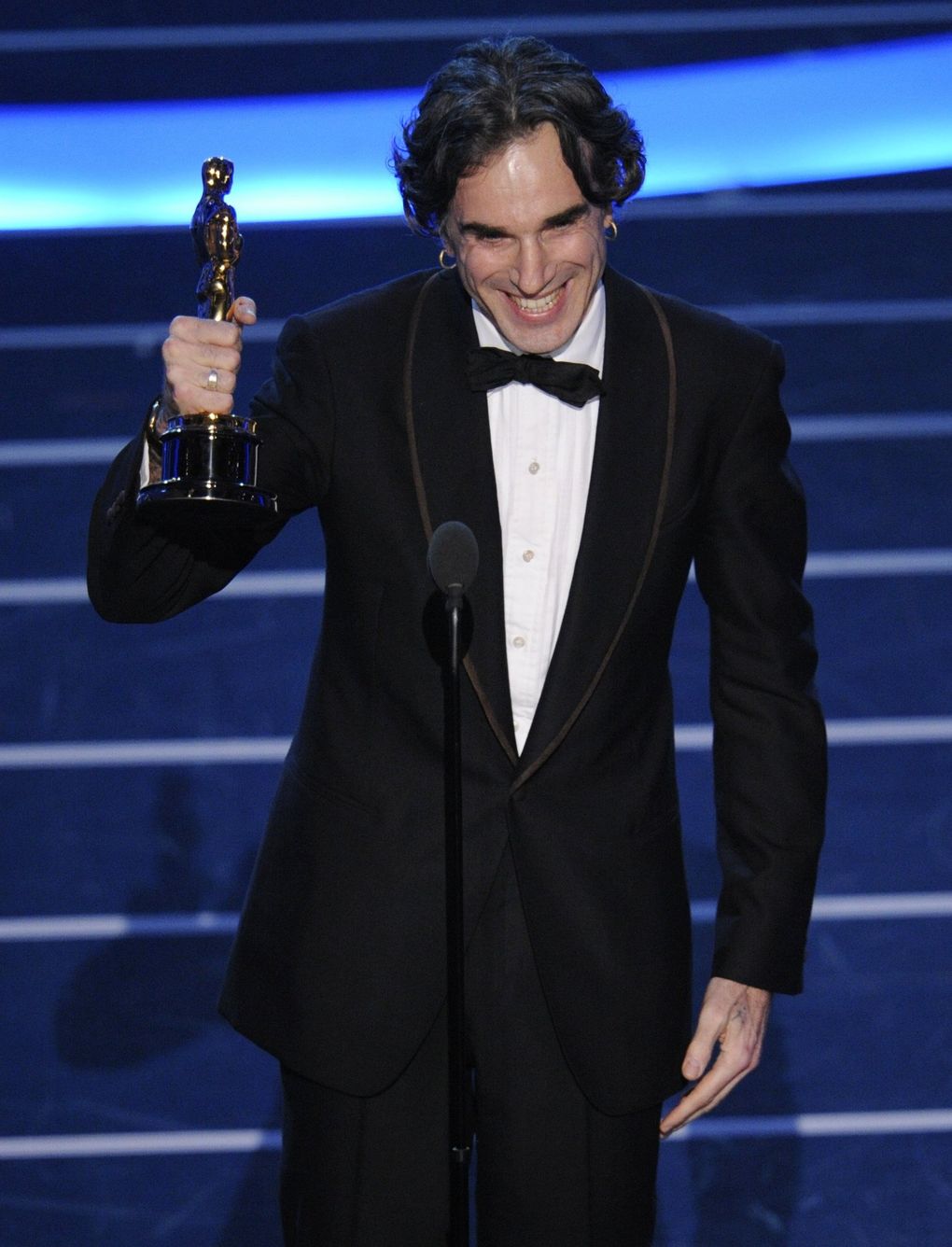Daniel Day-Lewis gave creative thanks to his director as he accepted the Oscar for best actor for his work in “There Will Be Blood” in 2008. (Mark J. Terrill / The Associated Press)