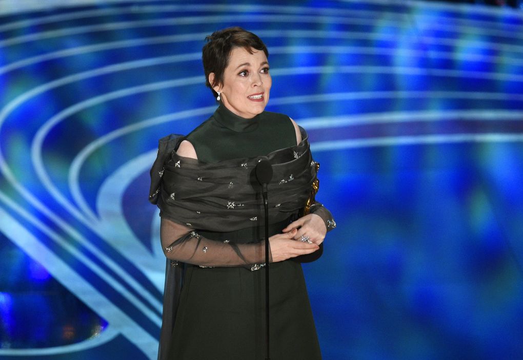 Olivia Colman was happily rattled — and funny — in her Oscar acceptance speech for best actress last year, earned for her work in “The Favourite.” (Chris Pizzello / Invision / The Associated Press)