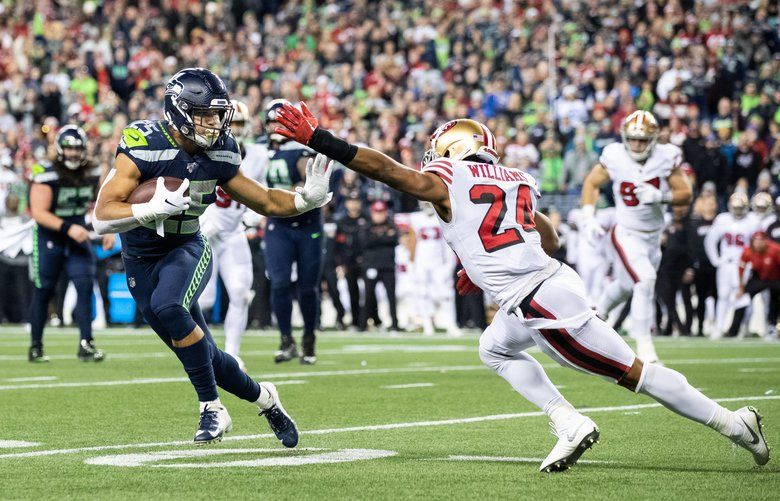 Seattle Seahawks running back Travis Homer channels Beast Mode in