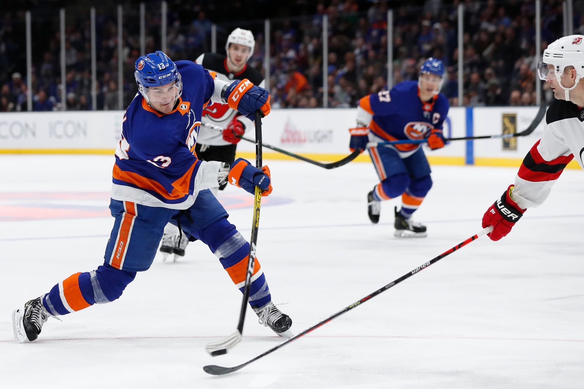 Islanders fans remind sports world what trade deadlines are all