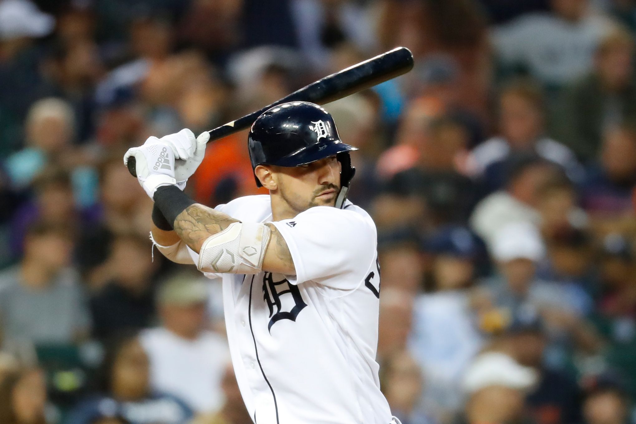 Nicholas Castellanos, Reds agree to multi-year contract