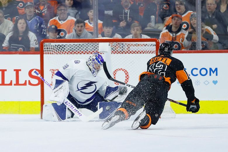 Maroon, Vasilevskiy lead Tampa Bay to 10th straight victory