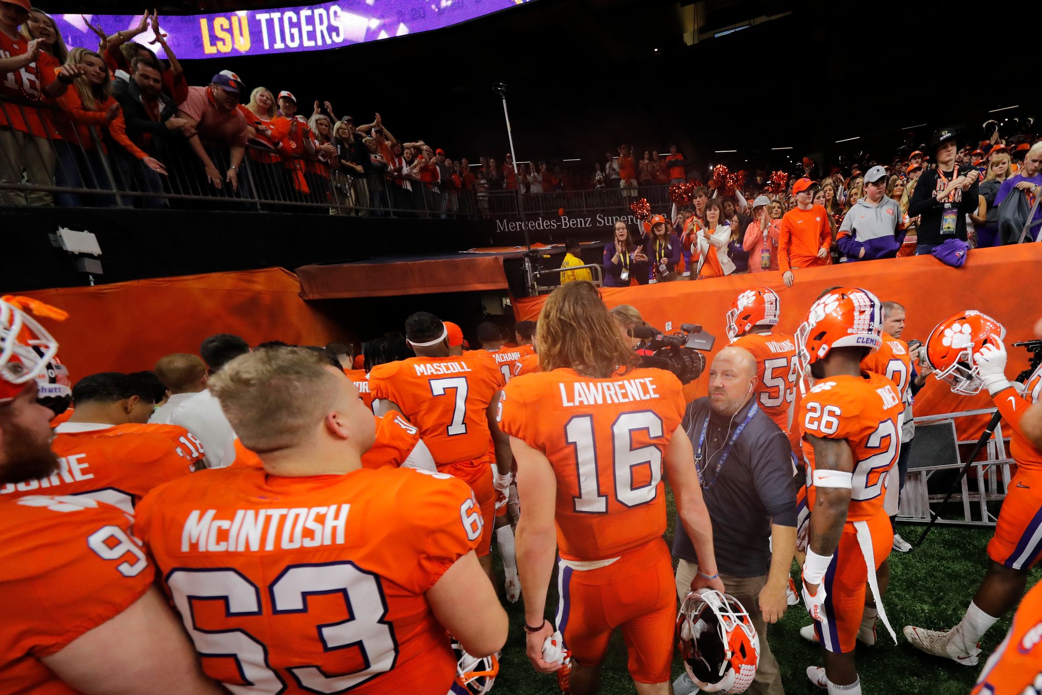 Simmons, Higgins glad to give back to Clemson fans