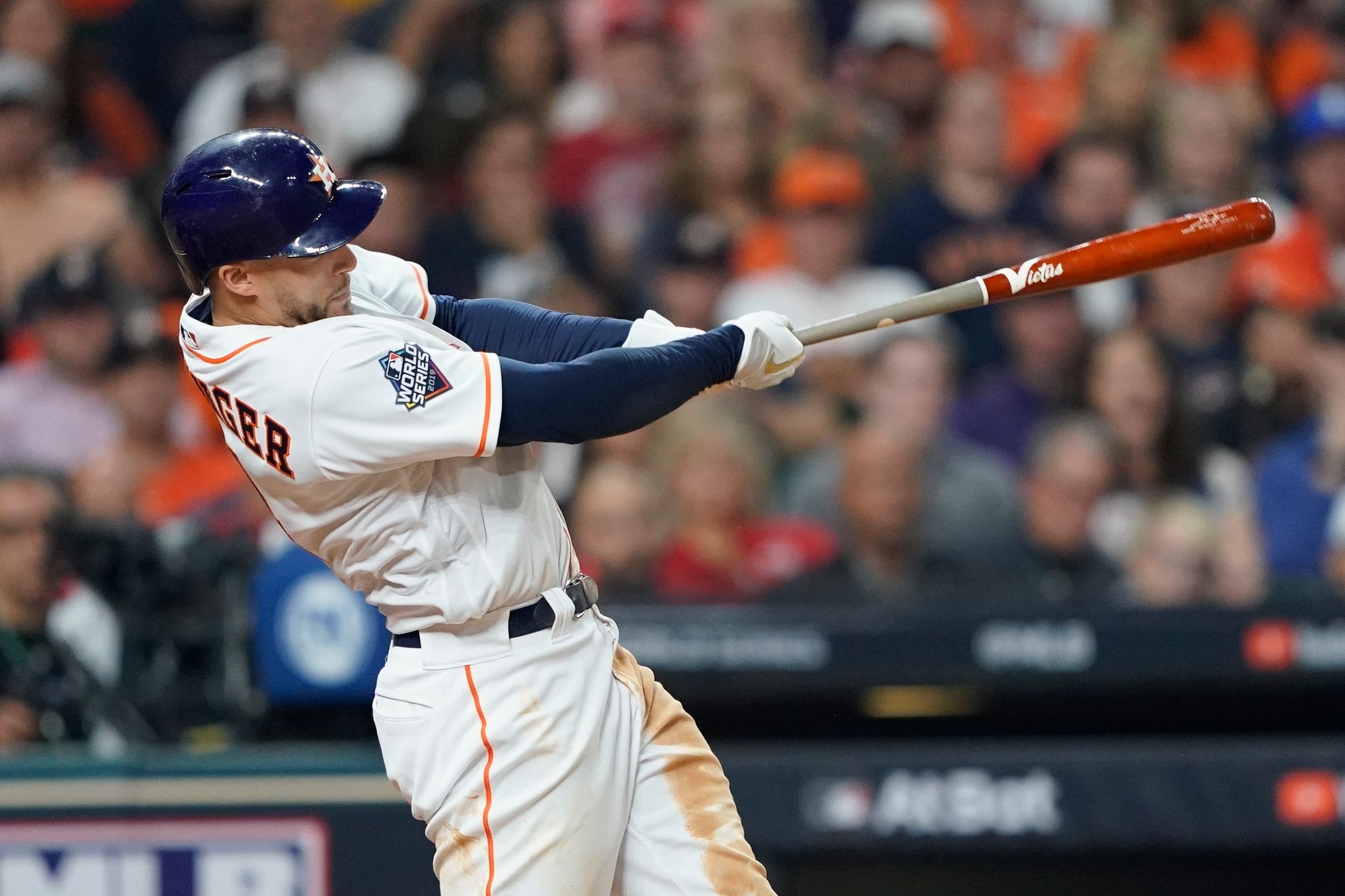 Astros agree with 6 arbitration-eligible players