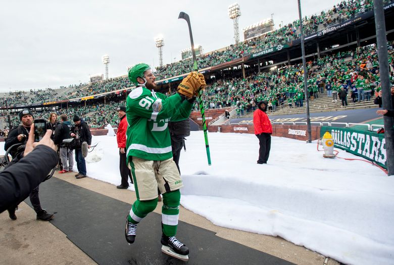 Stars rally to beat Preds 4-2 in Winter Classic at Cotton