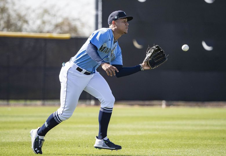 Top Seattle Mariners prospect Julio Rodriguez suffers wrist fracture 