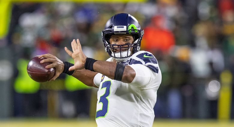 Russell Wilson stands tall for Seahawks in Super Bowl