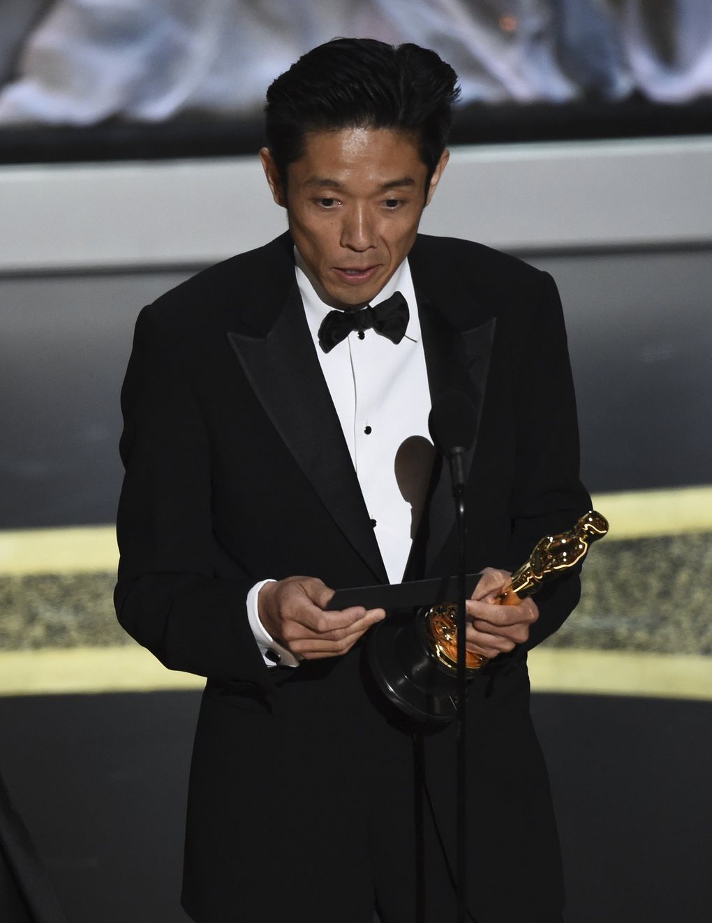 Kazu Hiro accepts the award for best makeup and hairstyling for “Bombshell” at the Oscars on Sunday, Feb. 9, 2020, at the Dolby Theatre in Los Angeles. (AP Photo/Chris Pizzello) CADC346 CADC346 (Chris Pizzello / Chris Pizzello/Invision/AP)