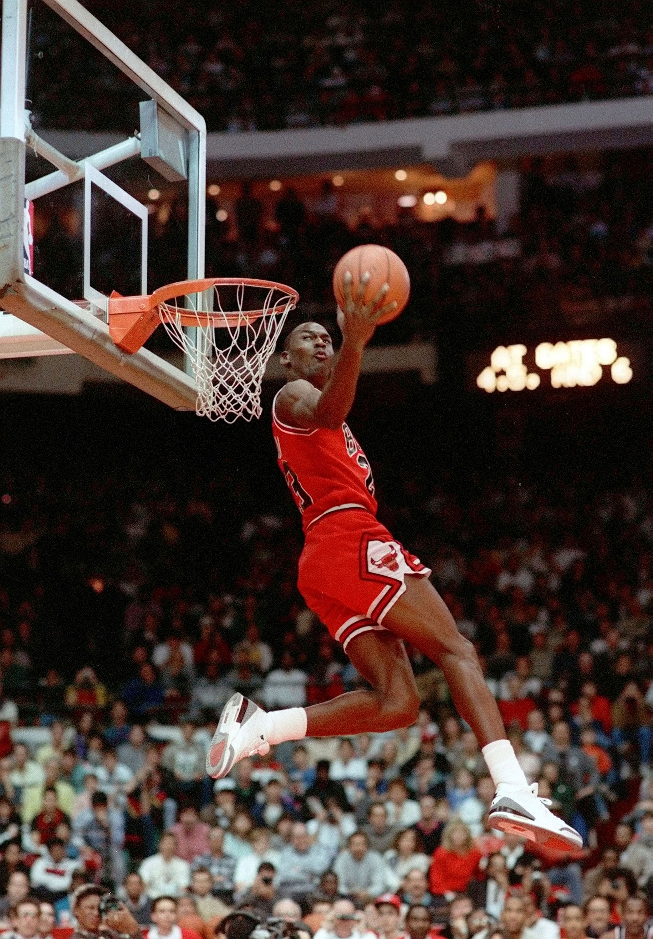 Jordan, Wilkins reflect on memorable '88 dunk contest battle | The