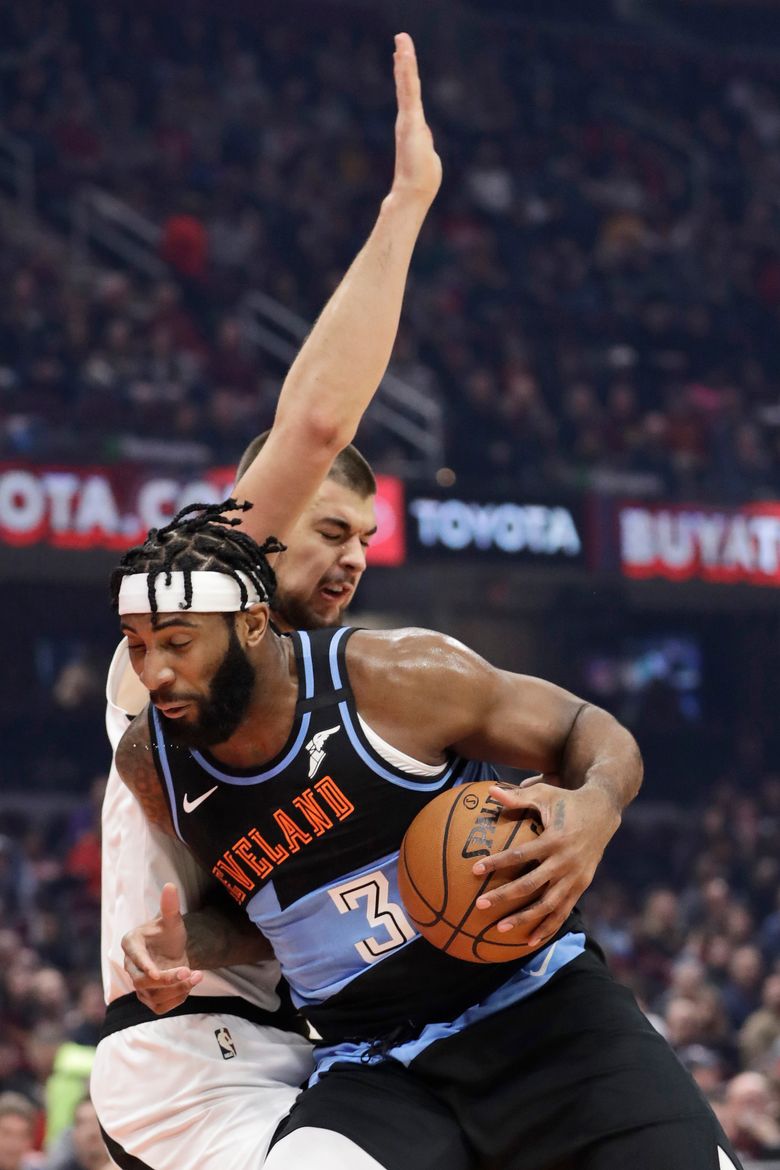 Clippers hand Cavs worst home loss in franchise history | The Seattle Times