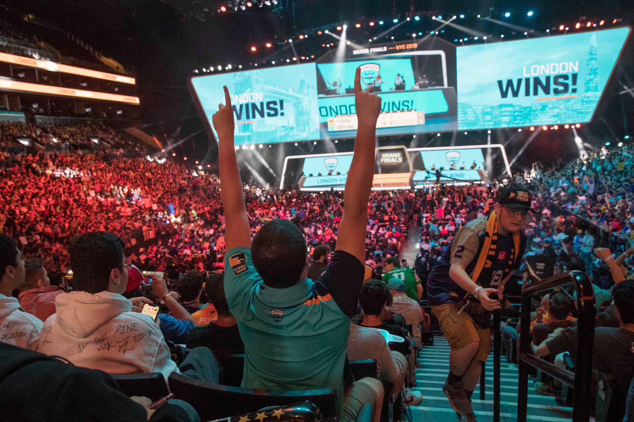 40,000 fans pack stadium for League of Legends final