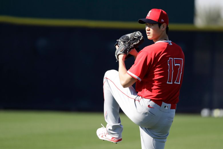 No Ohtani, no problem! Angels use stand-in on team photo day