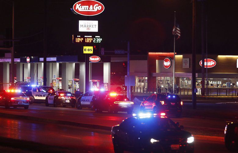5 dead, including officer and gunman, in Missouri shooting The