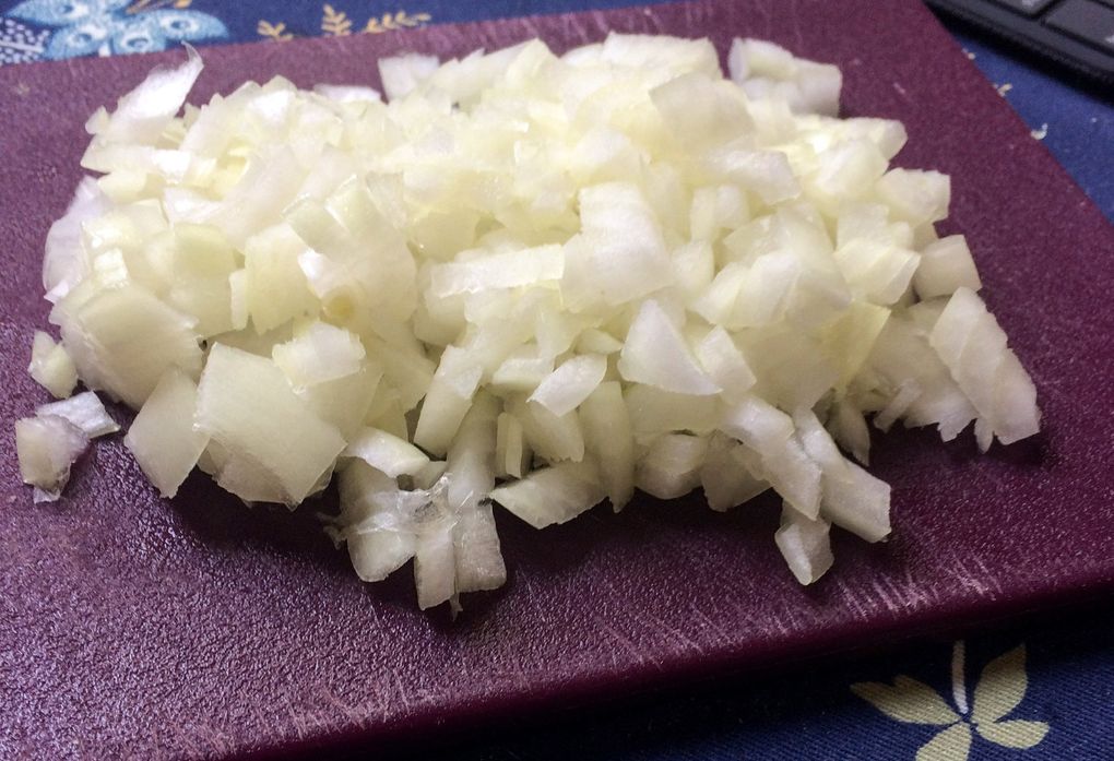 Thanks to Gordon Ramsay‘s video, perfect chopped onions are just a click away. (Moira Macdonald / The Seattle Times)