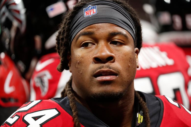 Falcons officially release running back Devonta Freeman