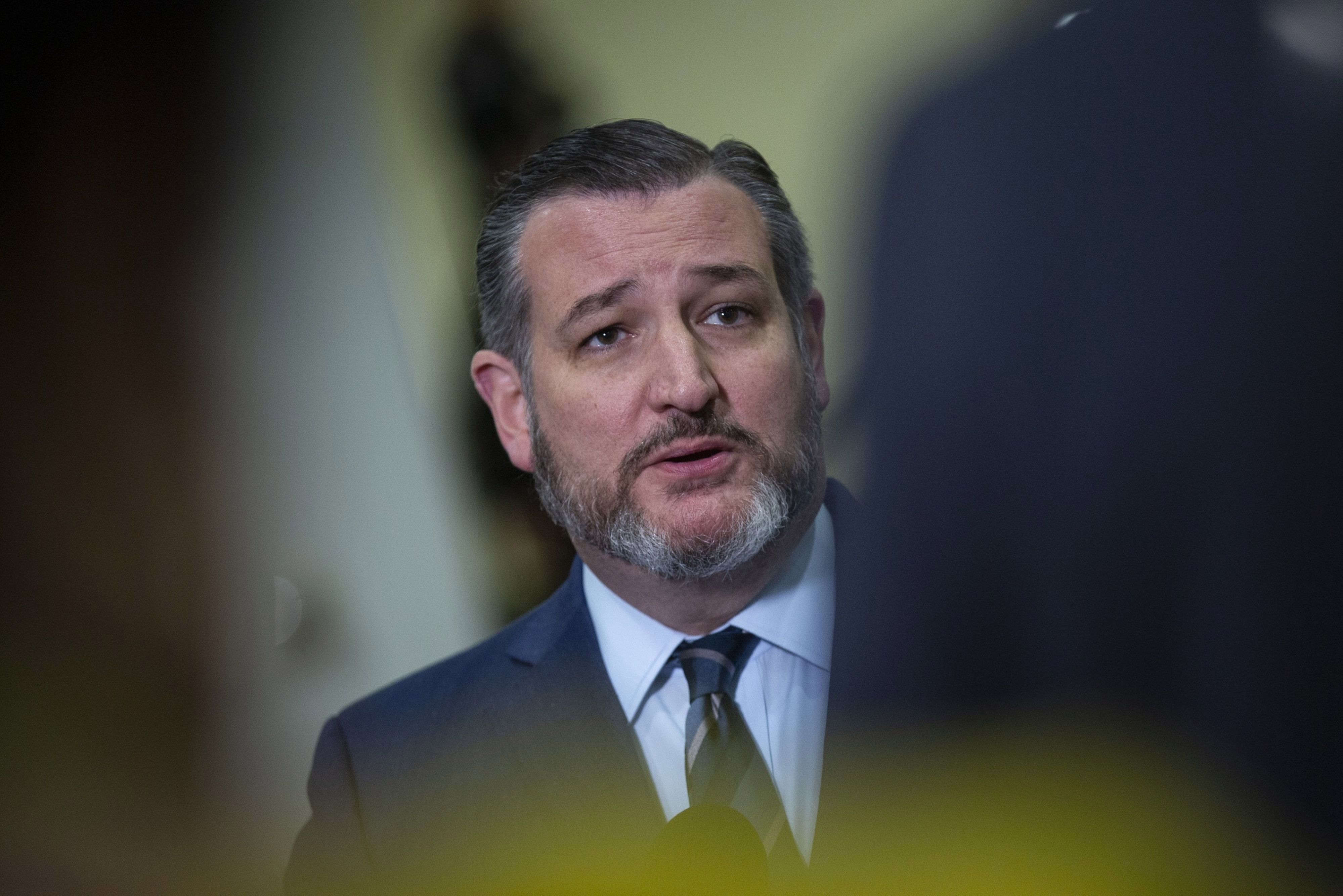 Ted cruz to self quarantine after contact with confirmed case