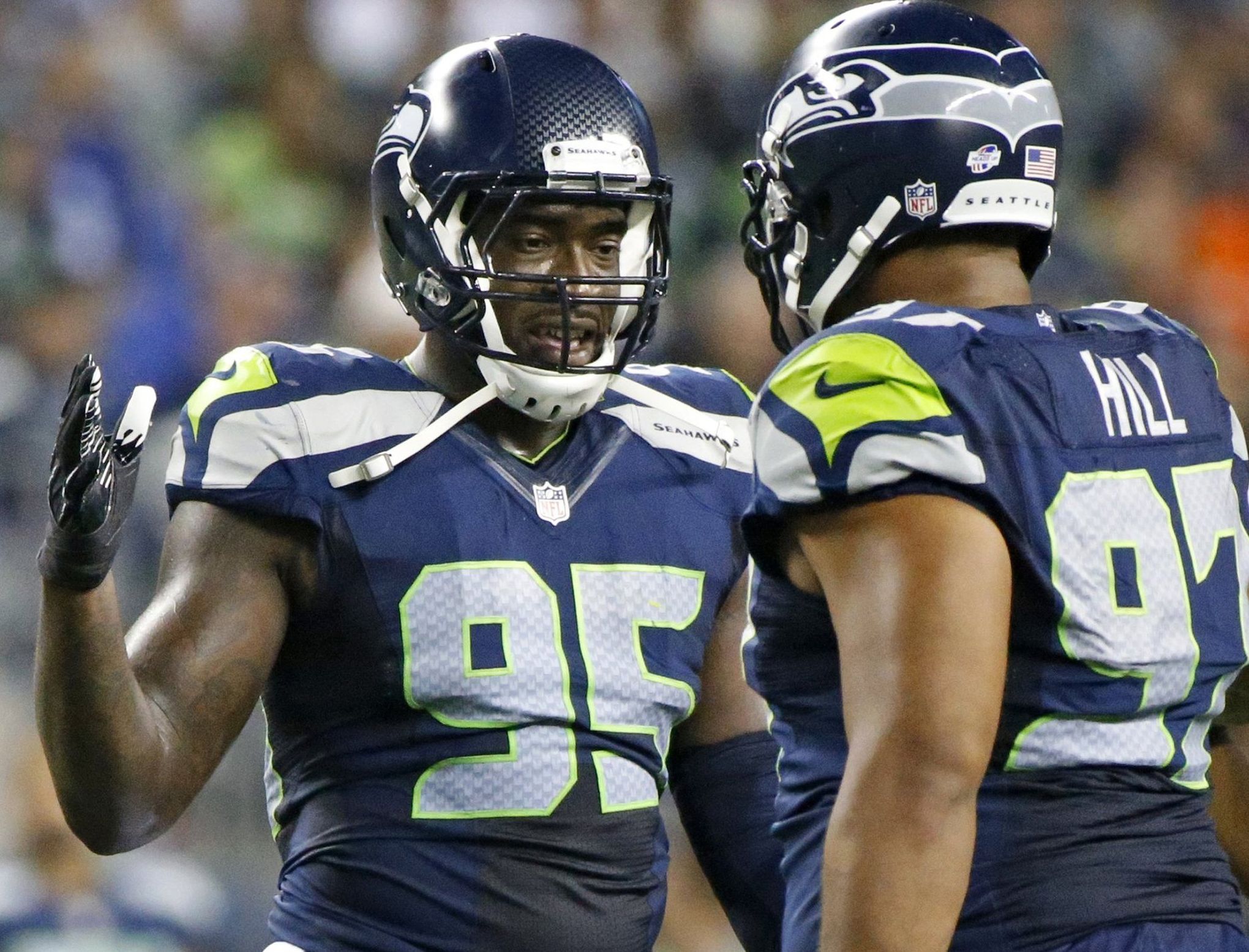 Seahawks run defense is showing up to start the season - Field Gulls