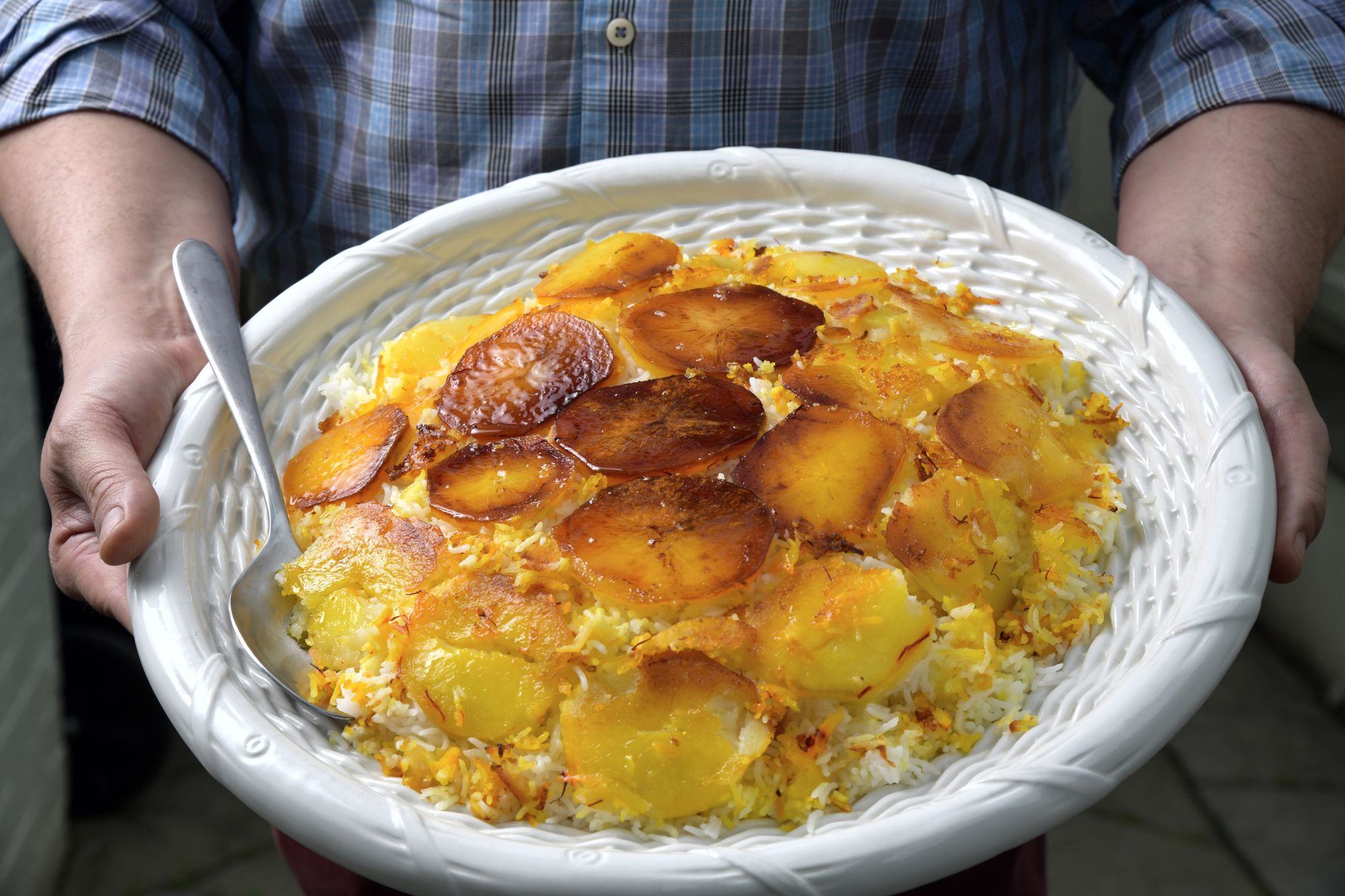 This Persian Rice Cooker Makes Tahdig Easy