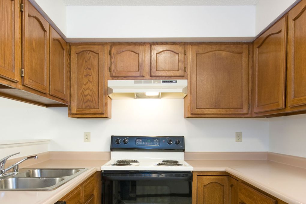 How To Re Worn Kitchen Cabinets