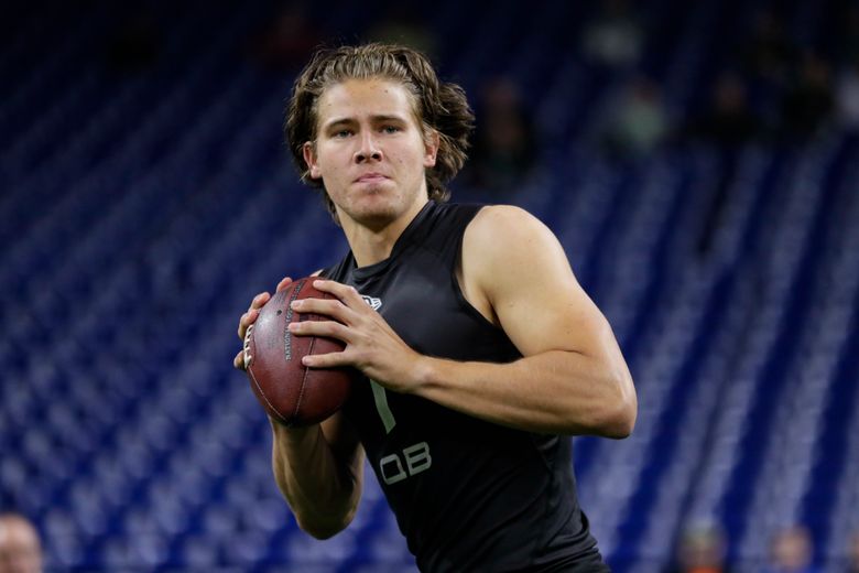 Oregon Ducks: Can Justin Herbert win the Heisman Trophy? Vegas thinks so