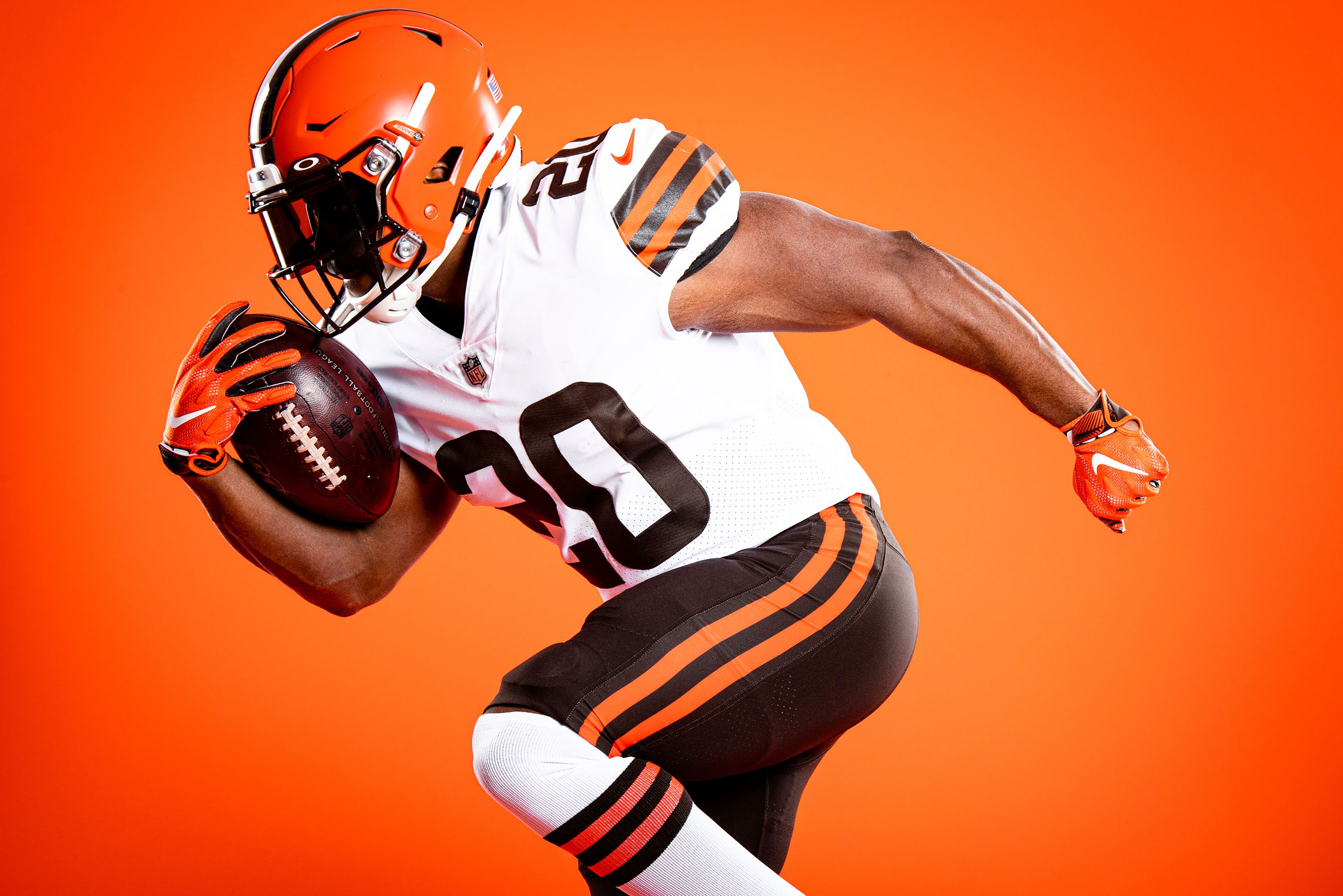 Retro look Browns return to past unveil classic uniforms The Seattle Times