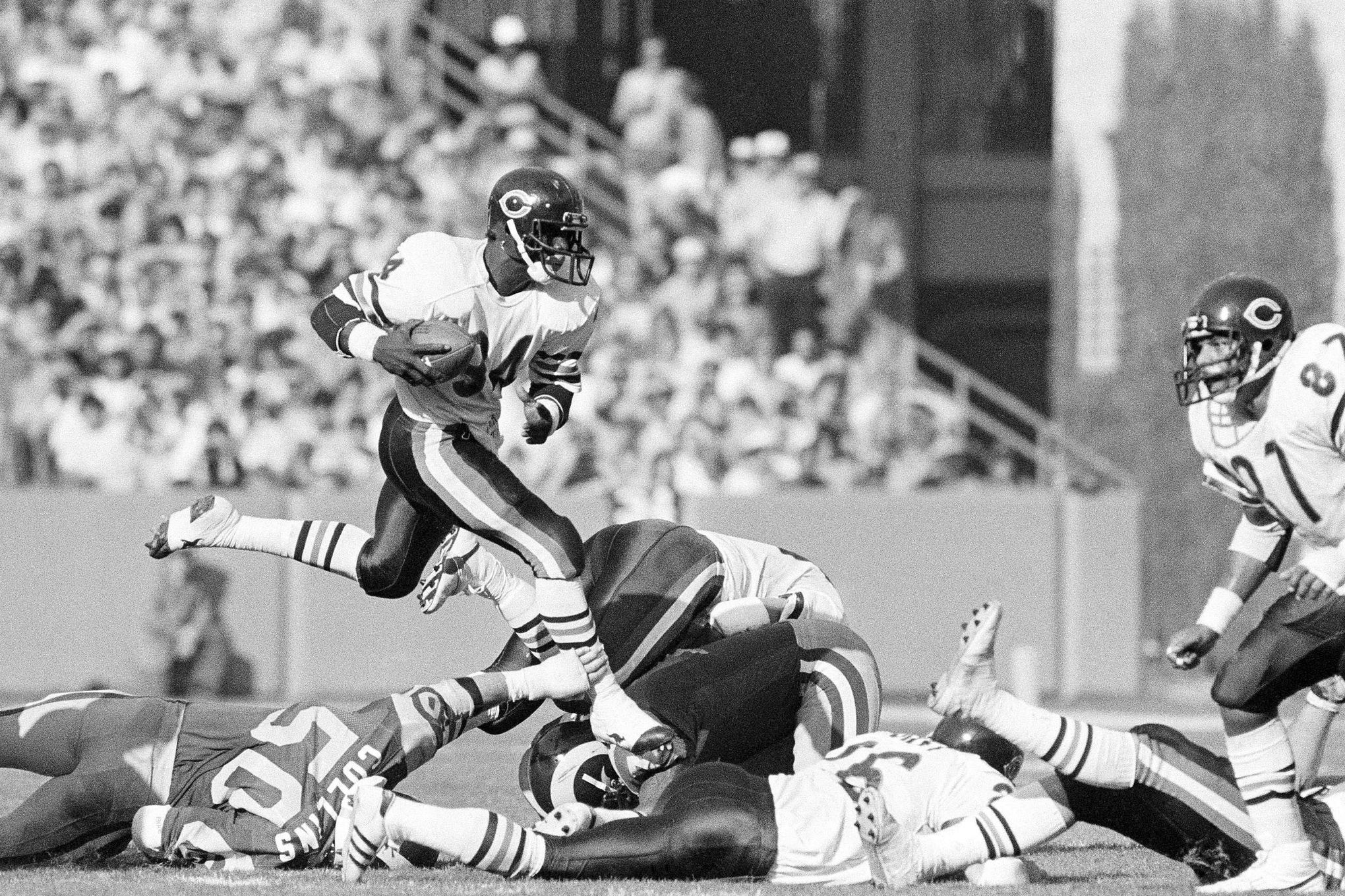 Payton keyed Bears' outstanding 1975 draft