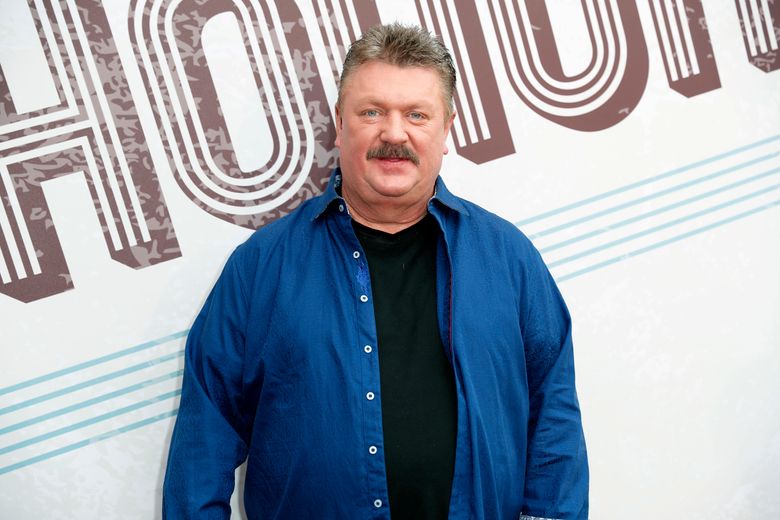 did joe diffie smoke cigarettes Online conspiracy theorists twist singer's COVID-19 death