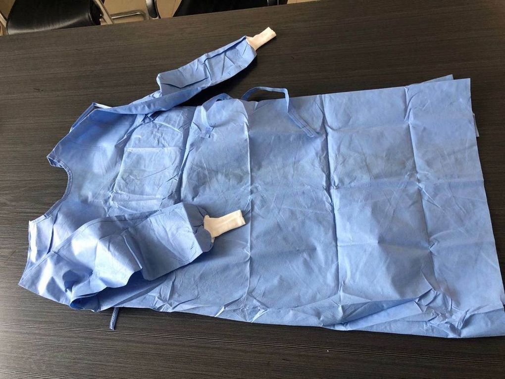 Gov. Jay Inslee’s cousin Mark Inslee quoted a price and provided images of disposable hospital gowns manufactured in China.
(Washington Department of Enterprise Services)